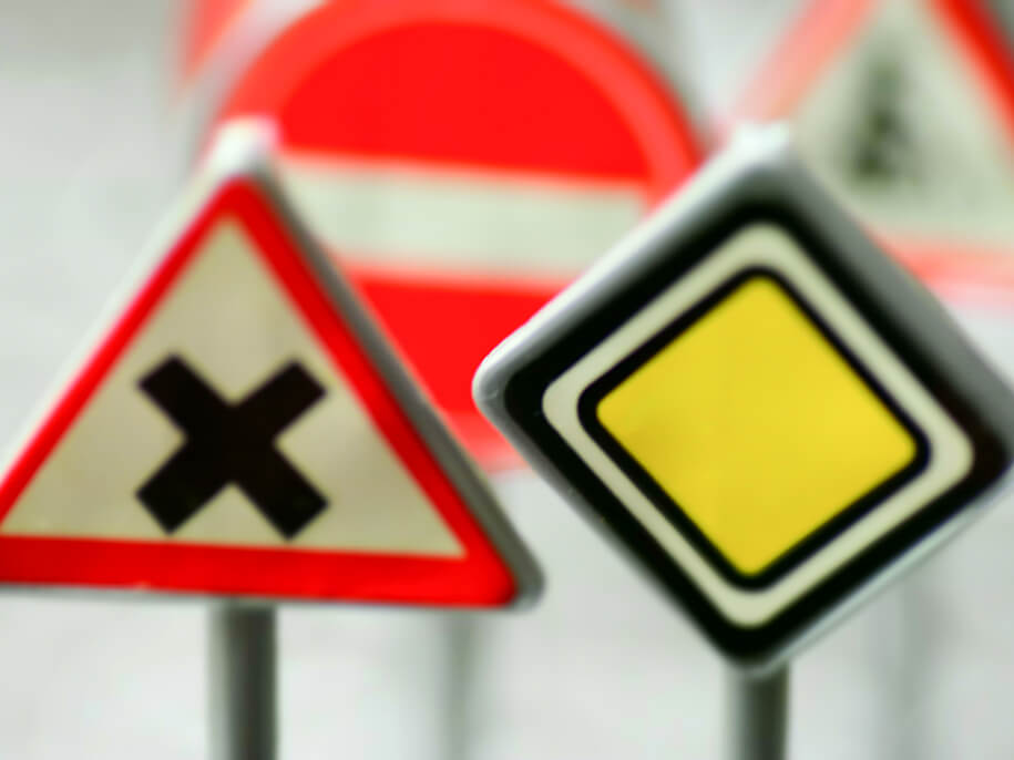 https://www.sigma-abriss.de/wp-content/uploads/2024/05/halteverbotzonen_zusammenarbeit_behoerden.jpg